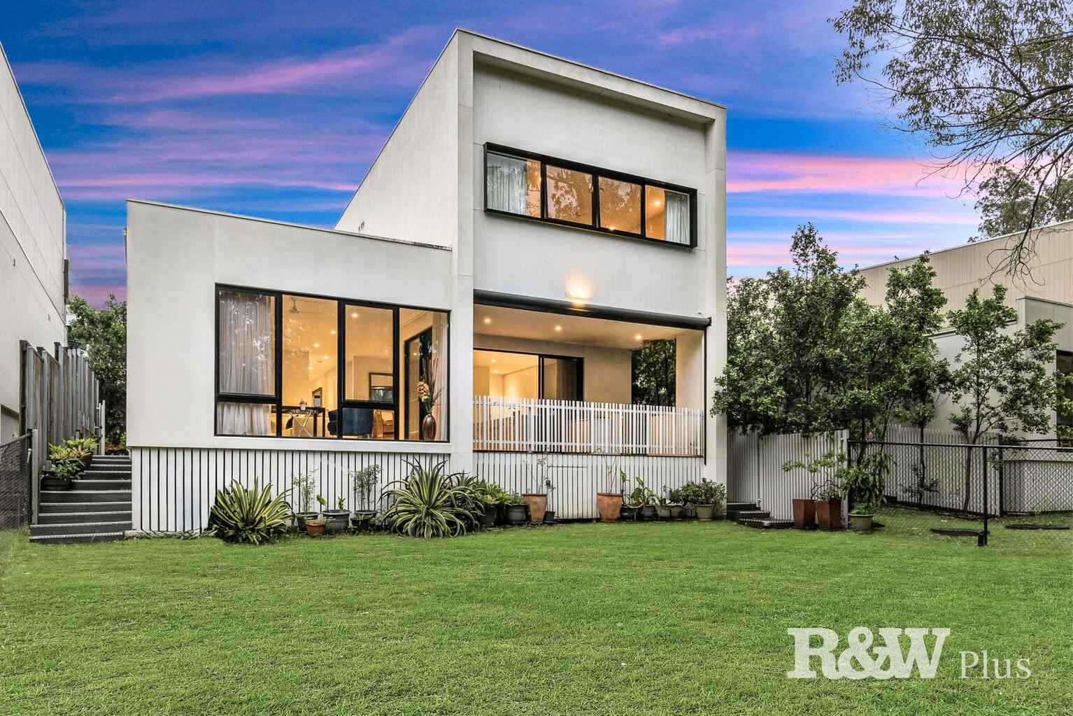 18/2 Brushbox Court Chapel Hill