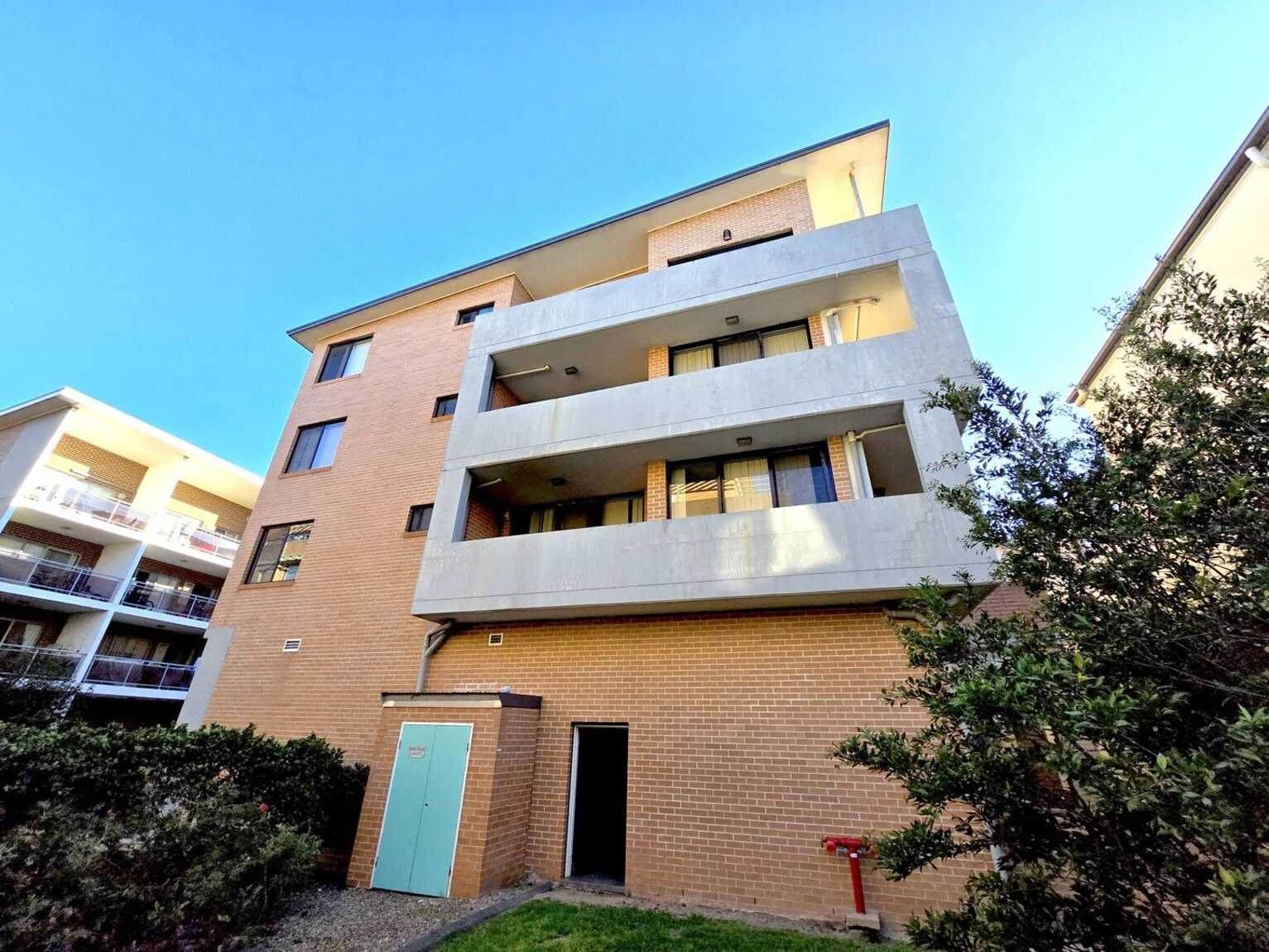 2/9-11 Kleins Road Northmead