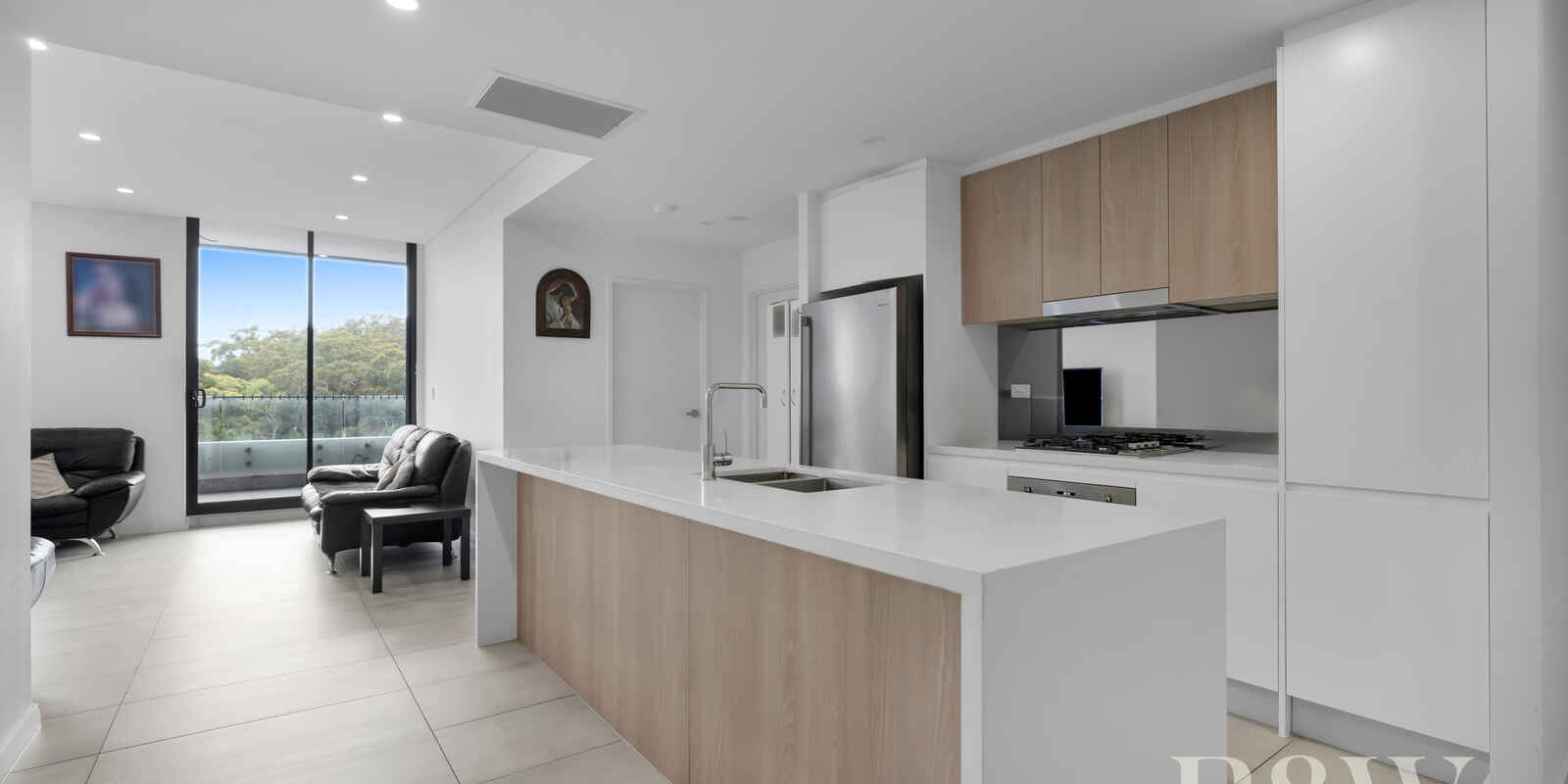 506/2A JAMES STREET Blakehurst