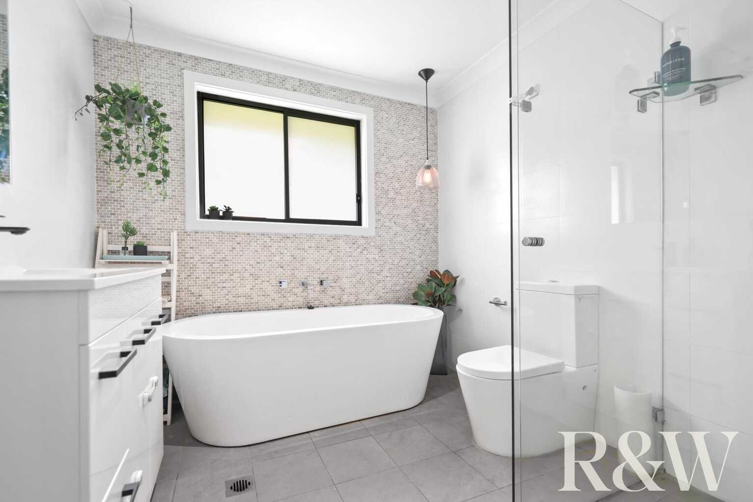 53 Shadlow Crescent St Clair 53 Shadlow Crescent St Clair