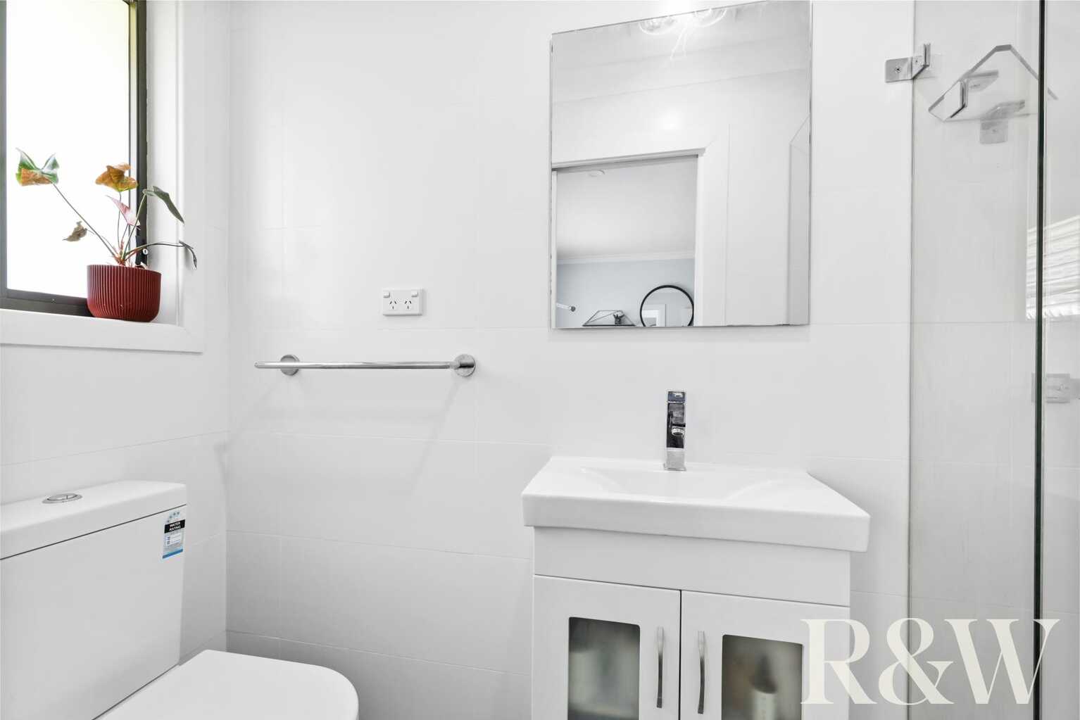 53 Shadlow Crescent St Clair 53 Shadlow Crescent St Clair