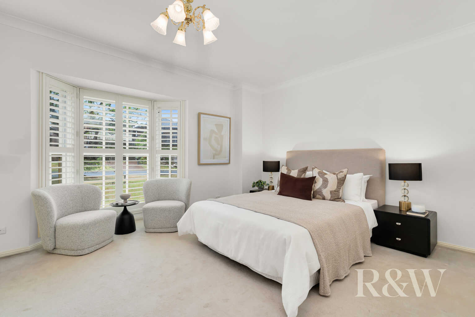 37 BAINBRIDGE AVENUE Ingleburn