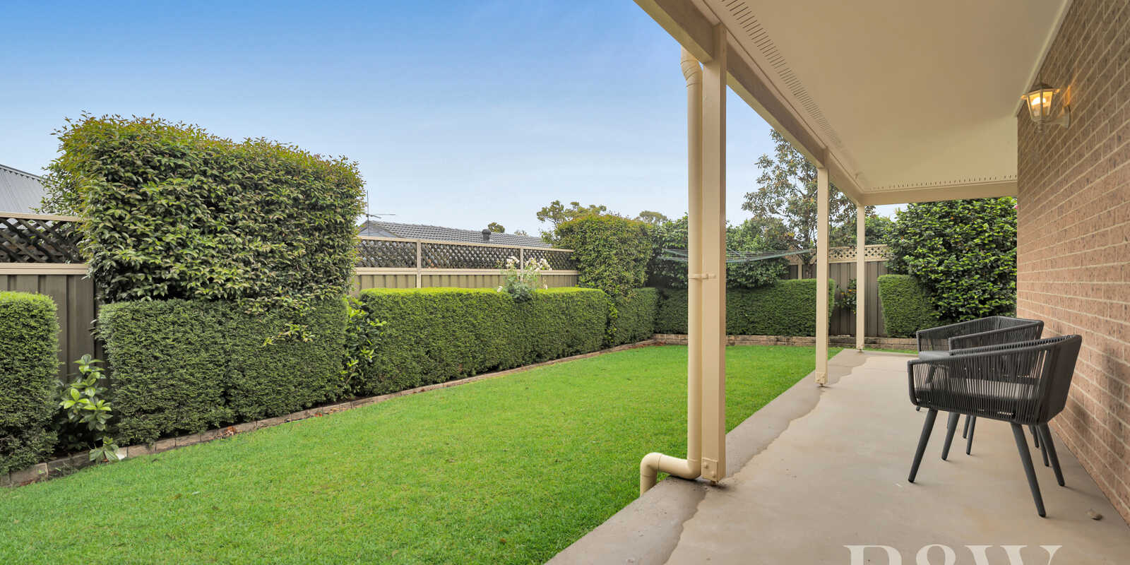 37 BAINBRIDGE AVENUE Ingleburn
