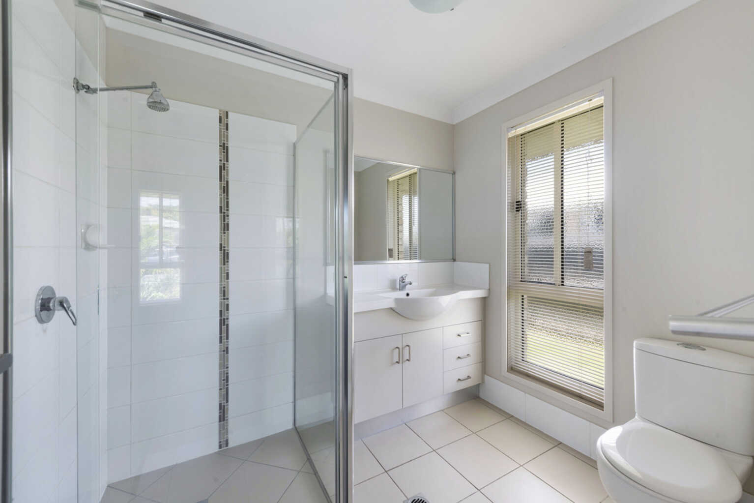 48 Neville Drive Branyan 48 Neville Drive Branyan