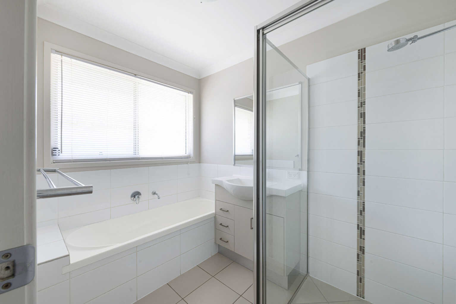 48 Neville Drive Branyan 48 Neville Drive Branyan
