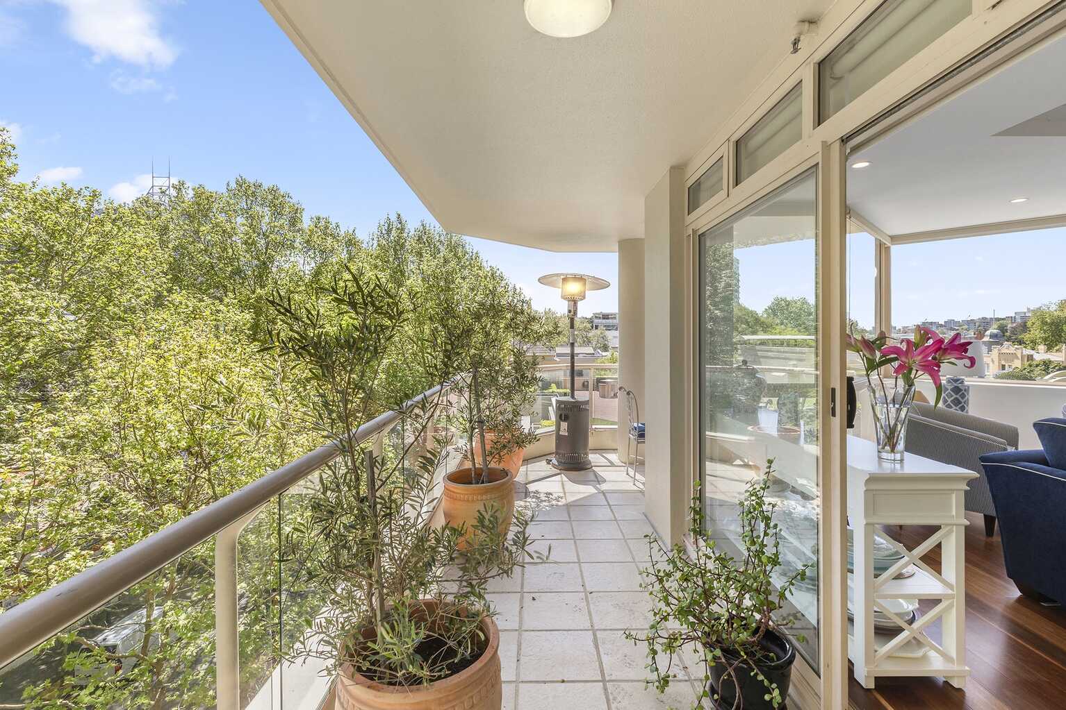 303/63 Crown Street Woolloomooloo 303/63 Crown Street Woolloomooloo