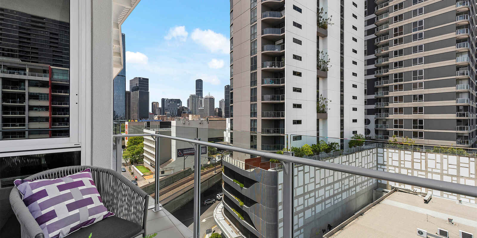 1009/35 Peel Street South Brisbane