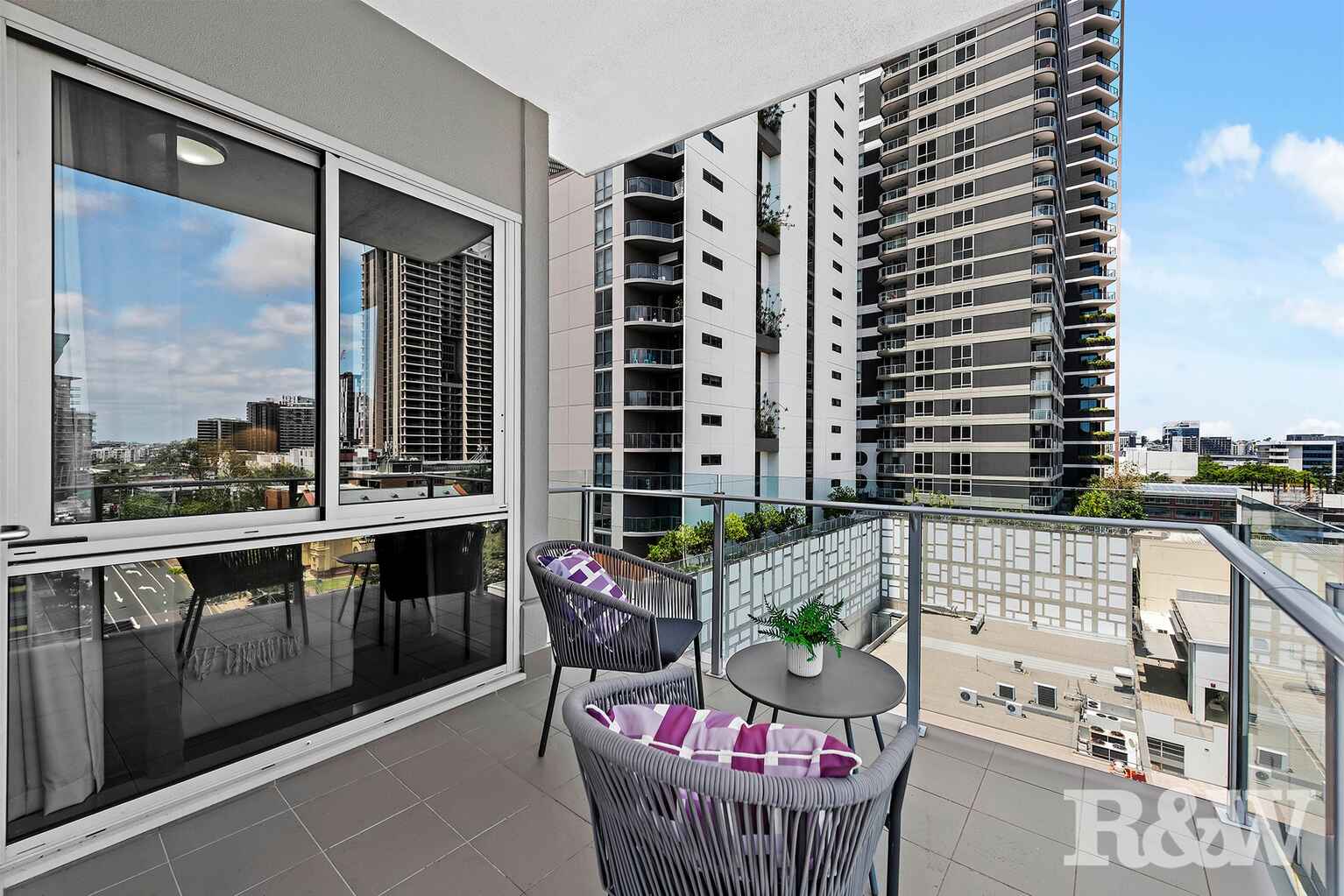 1009/35 Peel Street South Brisbane