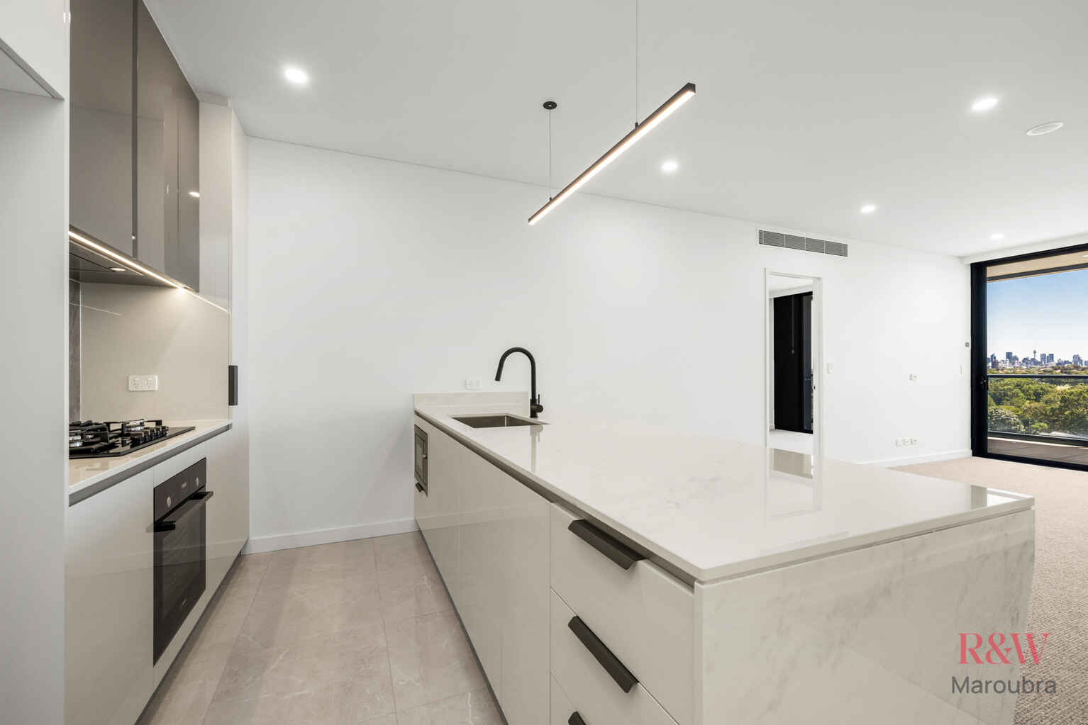 615/5 Finch Drive Eastgardens