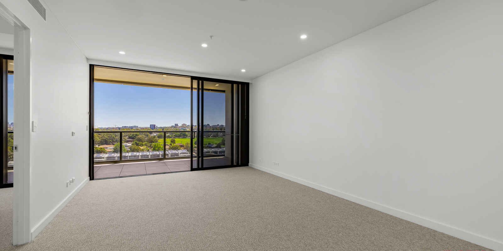 615/5 Finch Drive Eastgardens