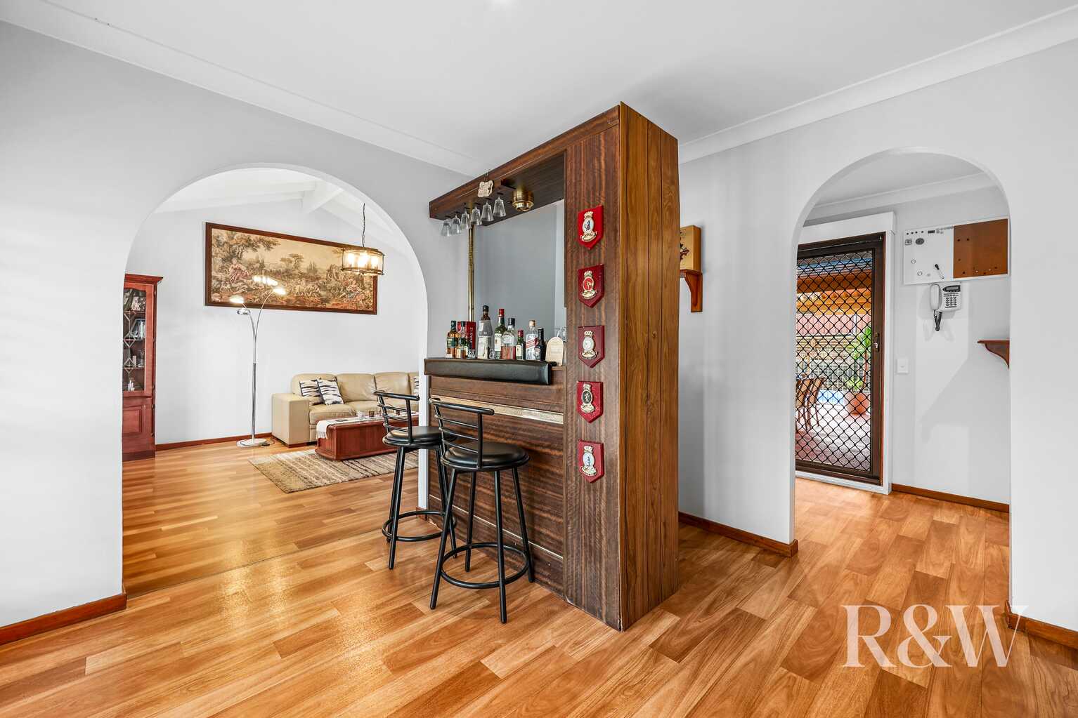 87 DONALBAIN CIRCUIT Rosemeadow