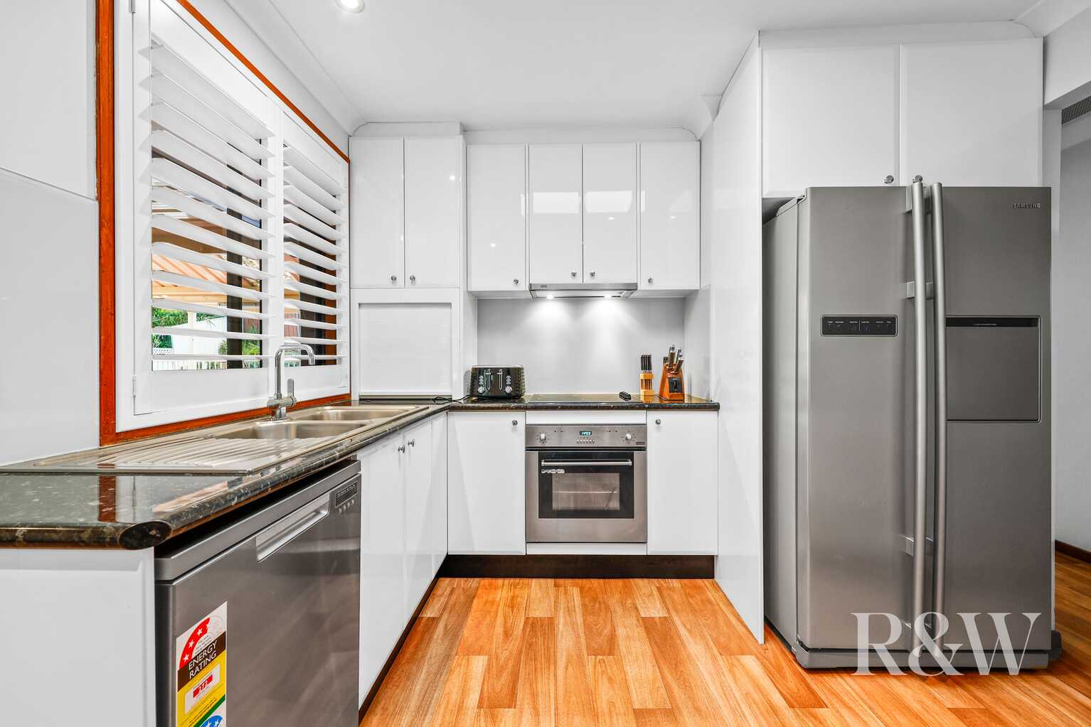 87 DONALBAIN CIRCUIT Rosemeadow