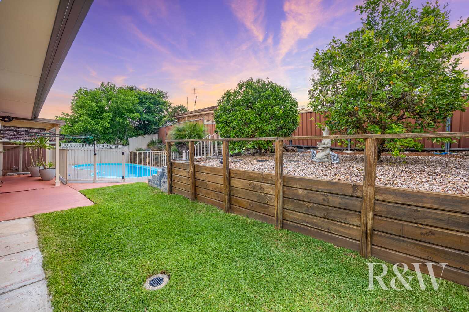 87 DONALBAIN CIRCUIT Rosemeadow