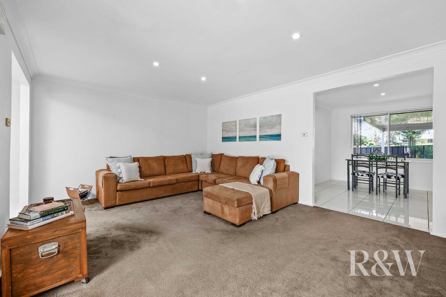 8 SWALLOW PLACE Ingleburn 8 SWALLOW PLACE Ingleburn
