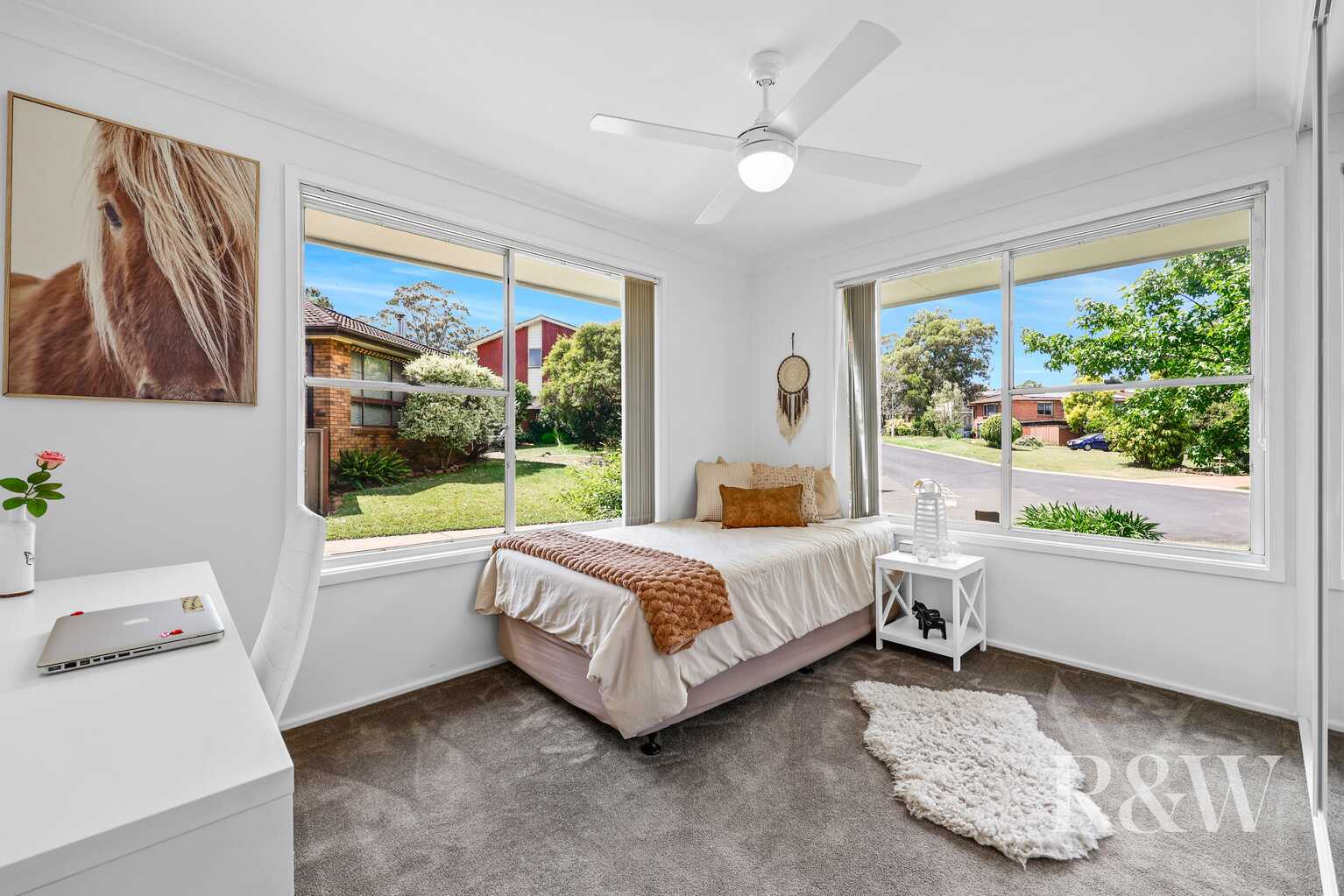 8 SWALLOW PLACE Ingleburn 8 SWALLOW PLACE Ingleburn