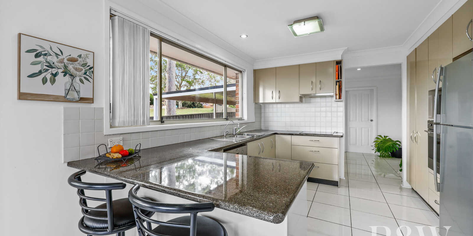 8 SWALLOW PLACE Ingleburn 8 SWALLOW PLACE Ingleburn