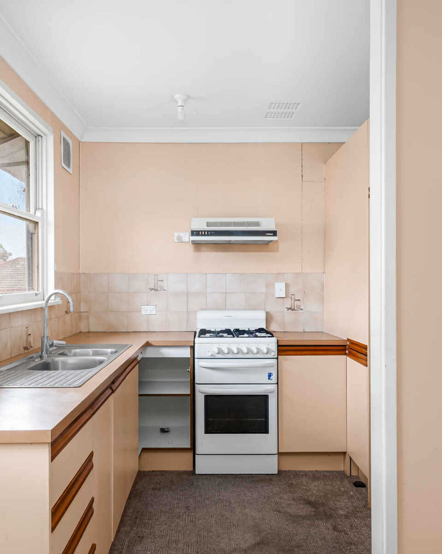 17 Handel Avenue Emerton, Emerton - Thumbnail 5
