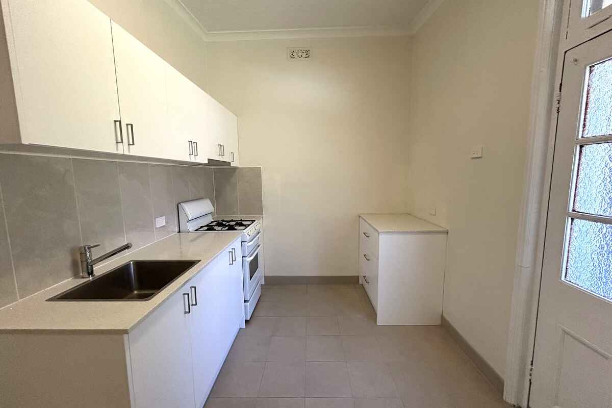 2/99 Ewart Street Dulwich Hill