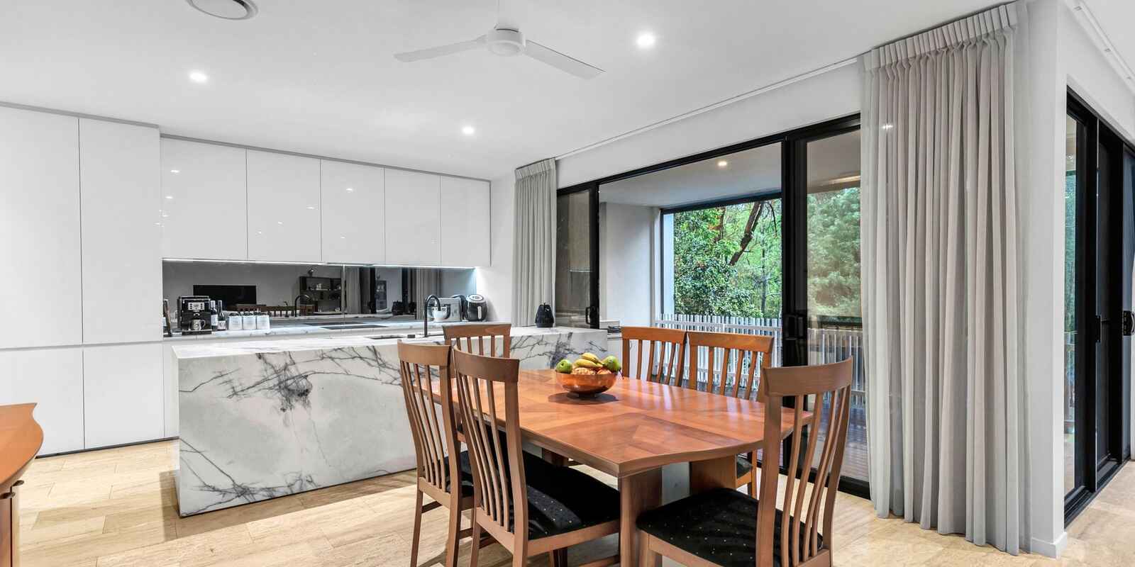 18/2 Brushbox Court Chapel Hill