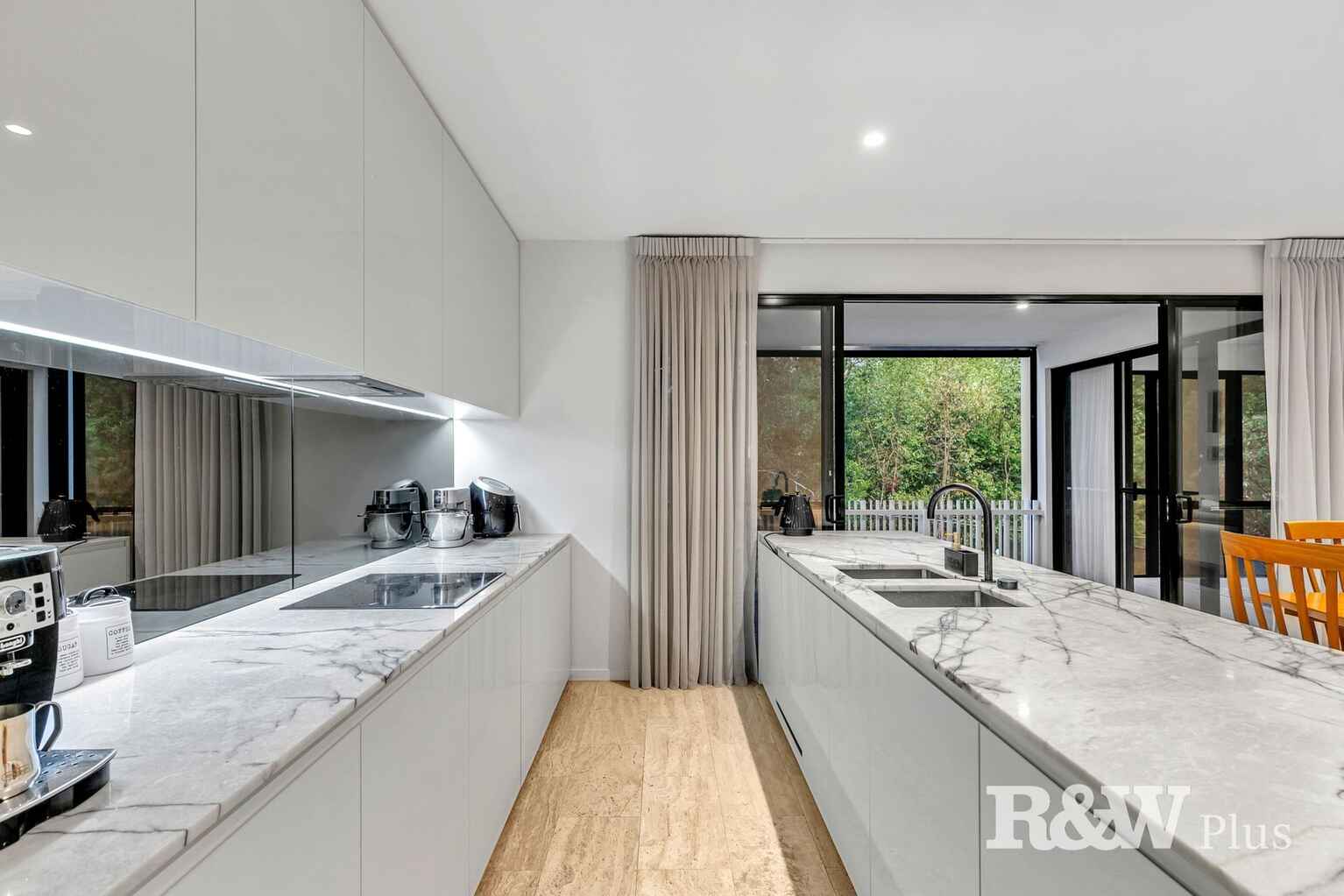 18/2 Brushbox Court Chapel Hill