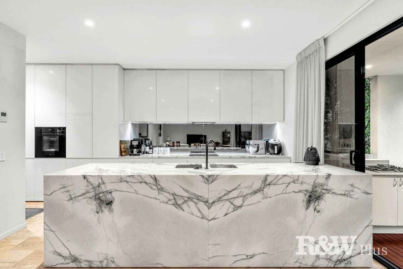 18/2 Brushbox Court Chapel Hill