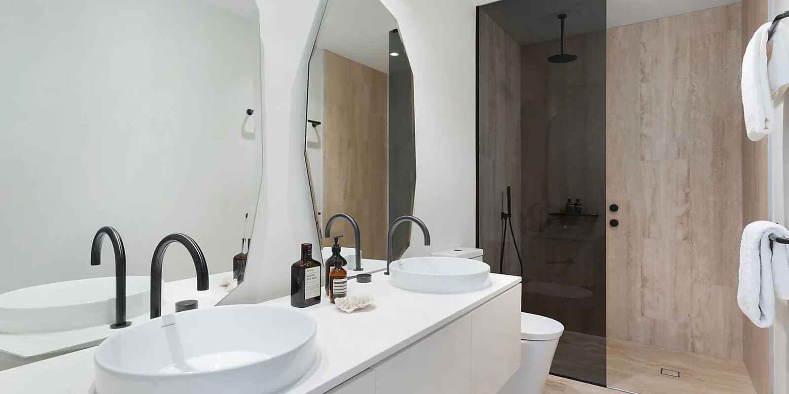 18/2 Brushbox Court Chapel Hill