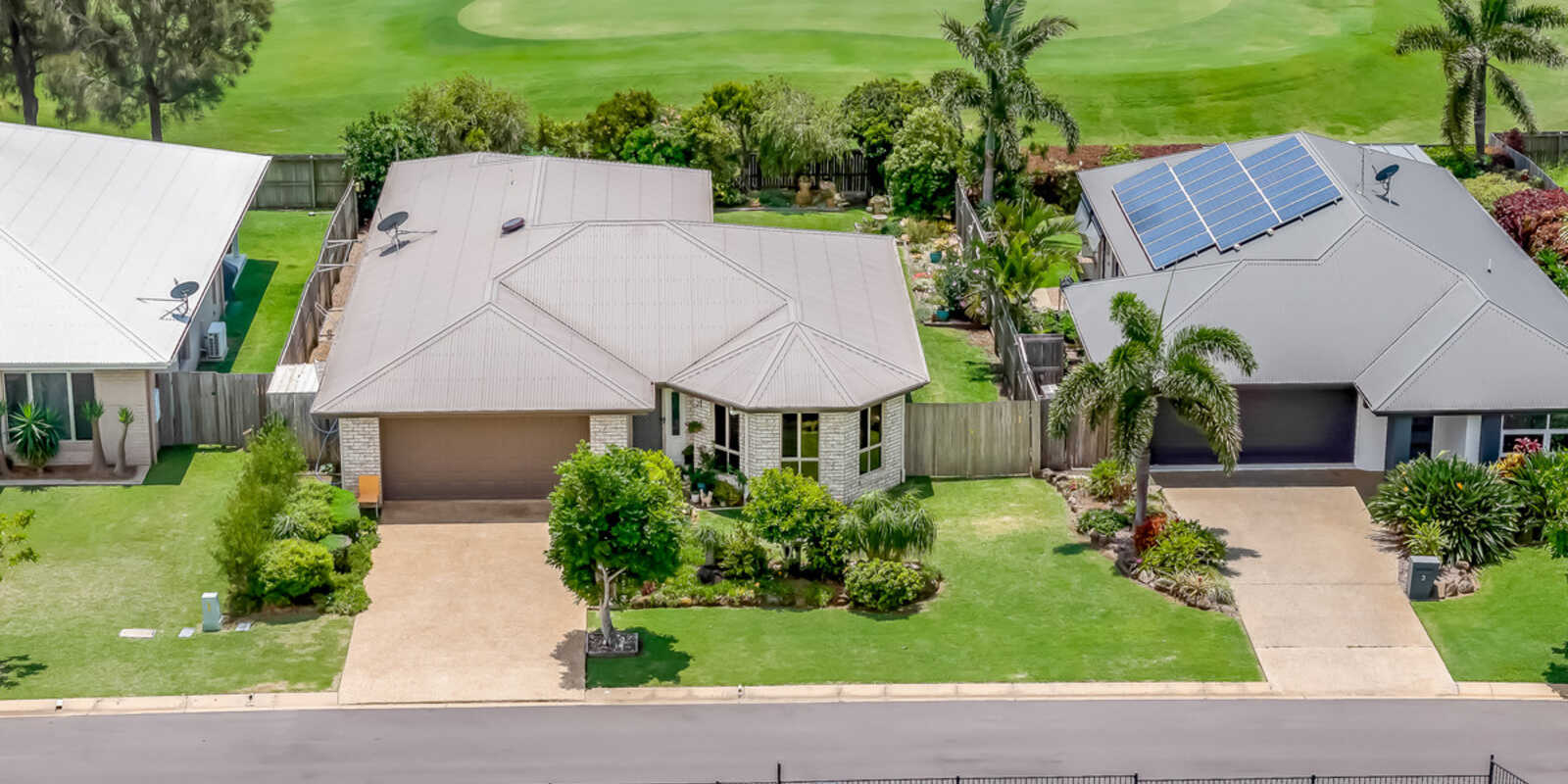 3 McCallum Close Coral Cove 3 McCallum Close Coral Cove