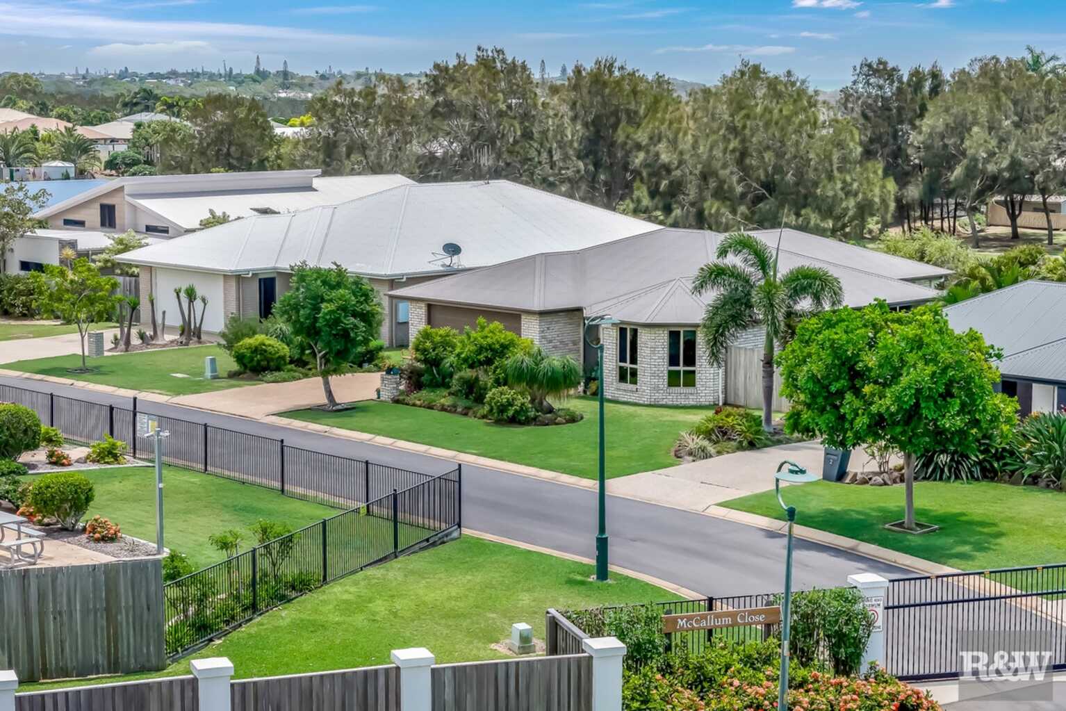 3 McCallum Close Coral Cove 3 McCallum Close Coral Cove