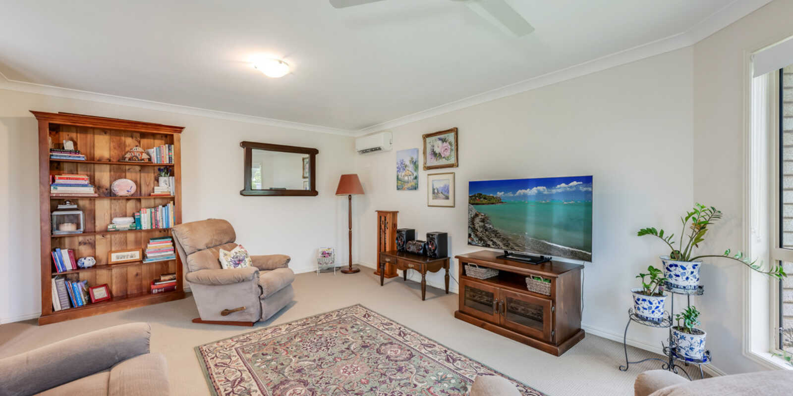 3 McCallum Close Coral Cove 3 McCallum Close Coral Cove