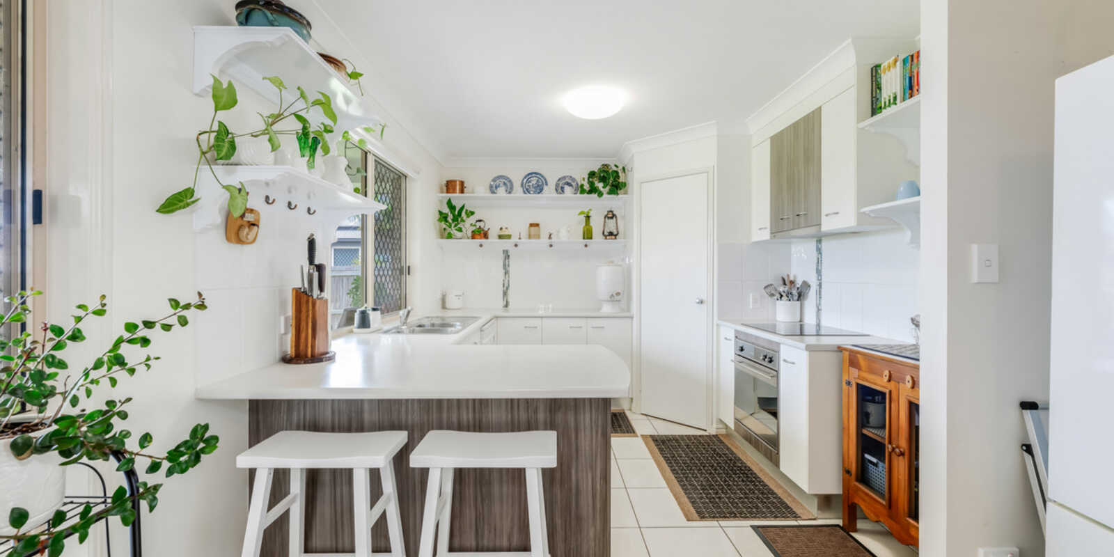3 McCallum Close Coral Cove 3 McCallum Close Coral Cove