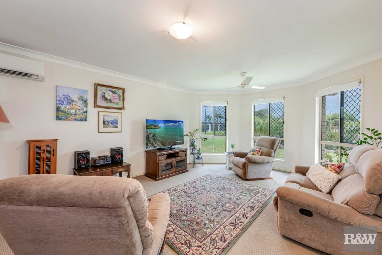 3 McCallum Close Coral Cove 3 McCallum Close Coral Cove