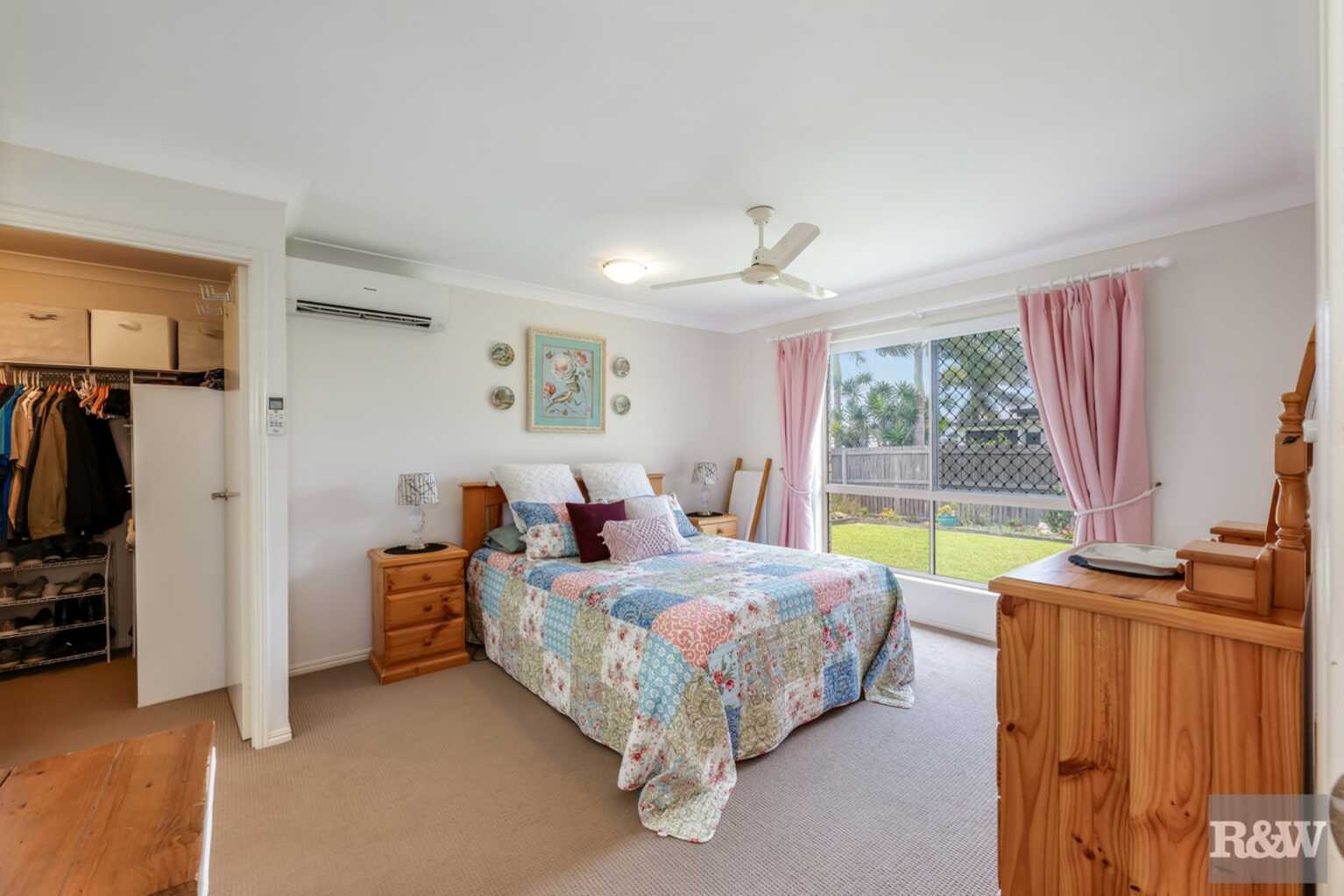 3 McCallum Close Coral Cove 3 McCallum Close Coral Cove