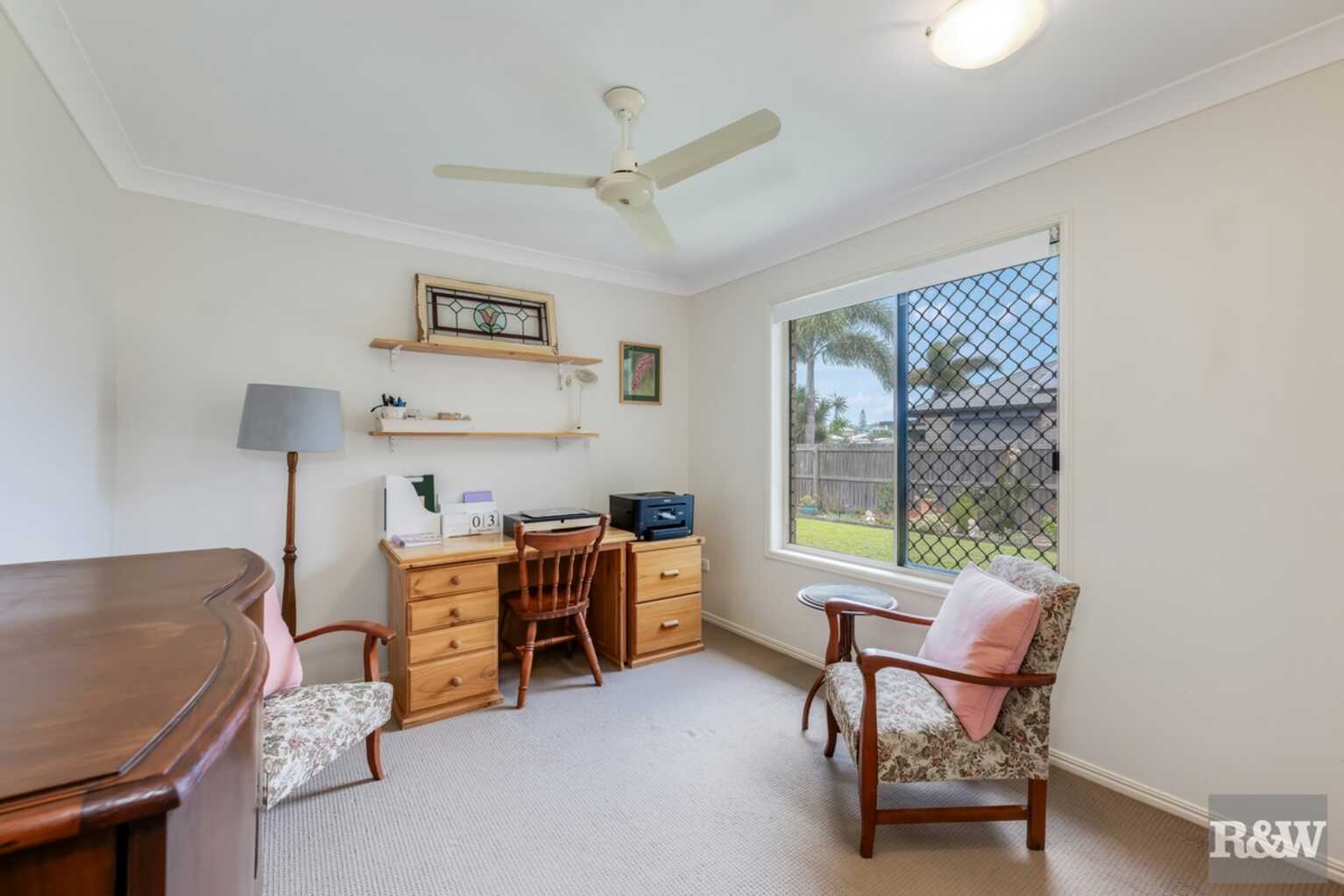 3 McCallum Close Coral Cove 3 McCallum Close Coral Cove