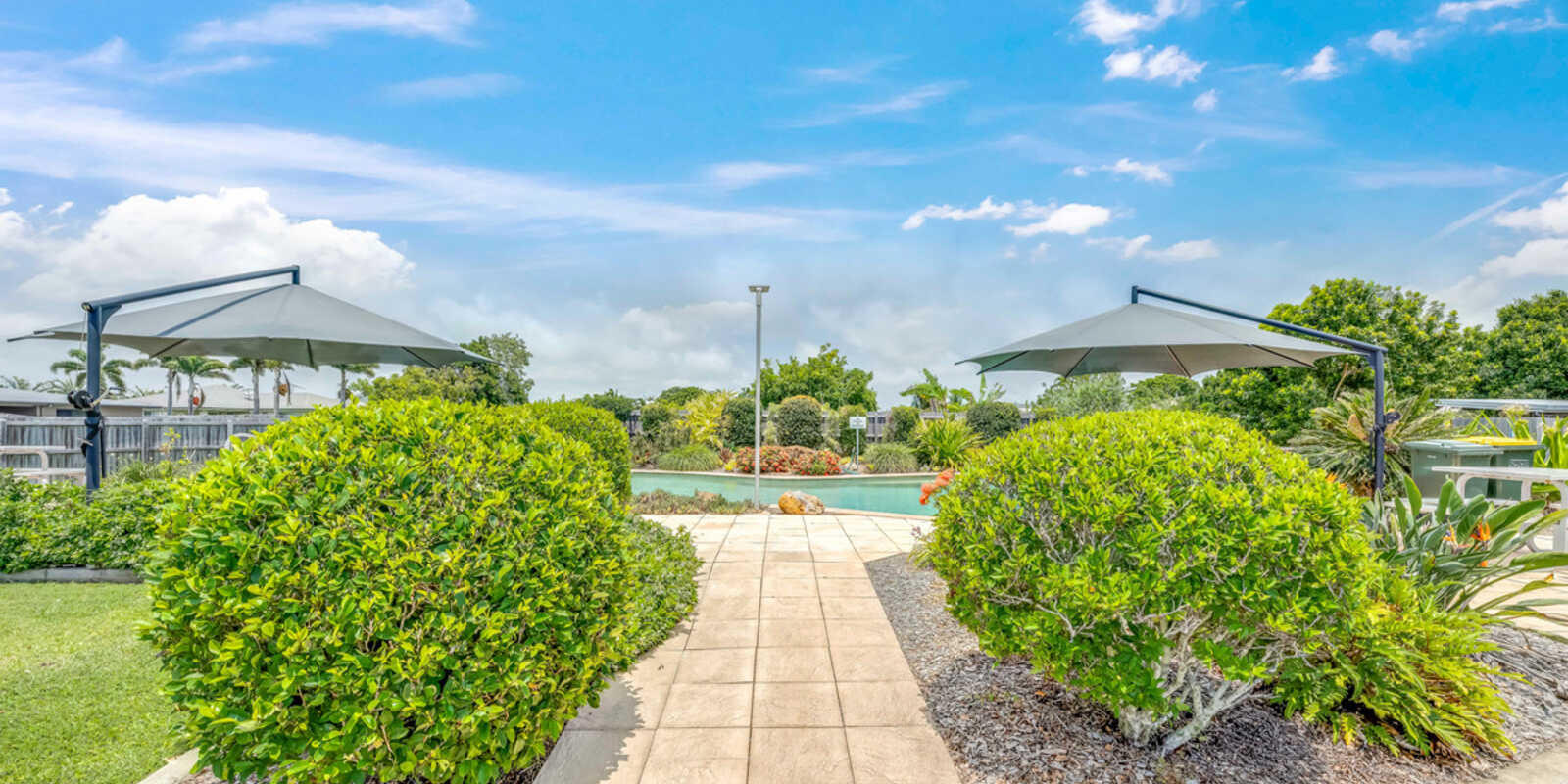 3 McCallum Close Coral Cove 3 McCallum Close Coral Cove