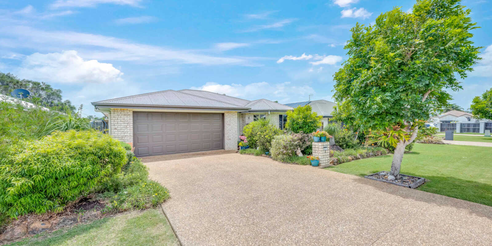 3 McCallum Close Coral Cove 3 McCallum Close Coral Cove