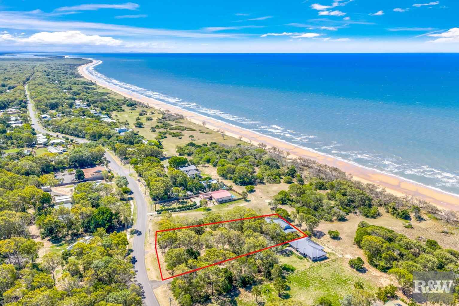 78 Sylvan Drive Moore Park Beach