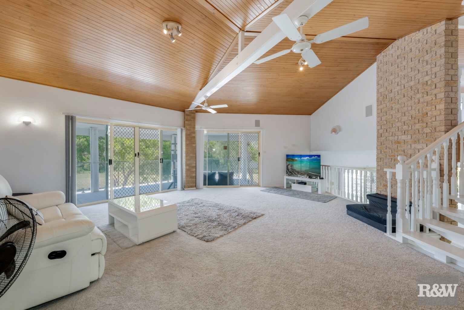 78 Sylvan Drive Moore Park Beach