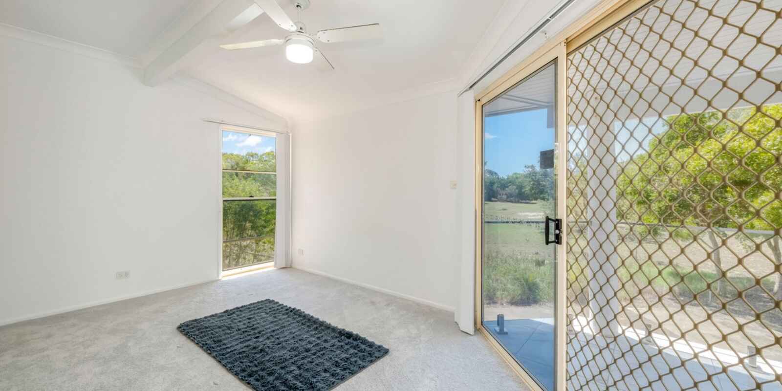 78 Sylvan Drive Moore Park Beach