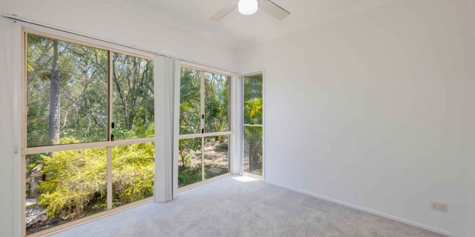 78 Sylvan Drive Moore Park Beach