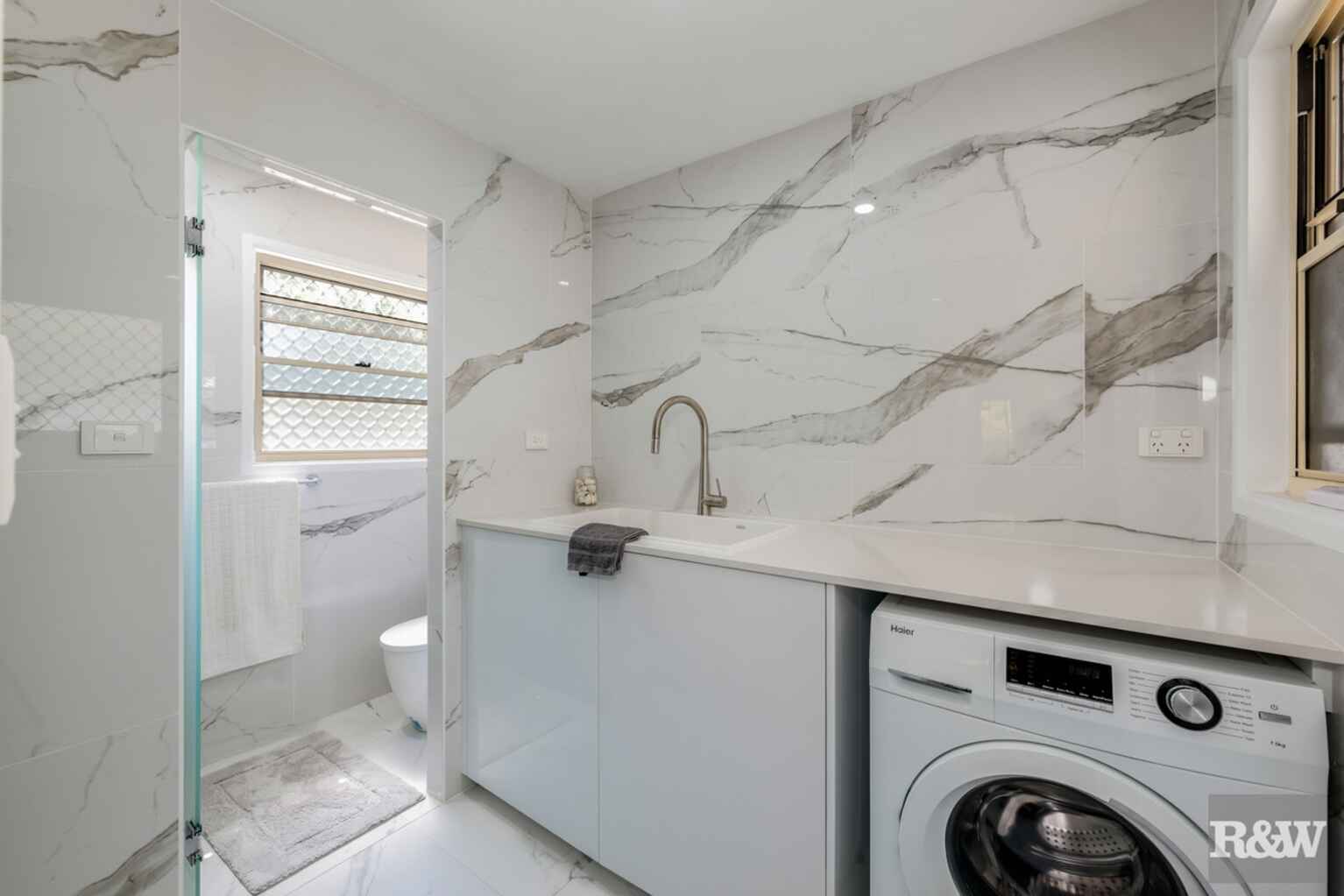 78 Sylvan Drive Moore Park Beach