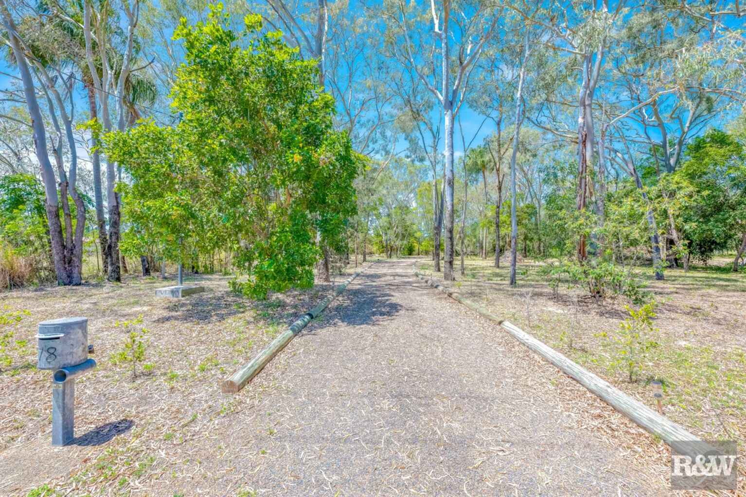 78 Sylvan Drive Moore Park Beach