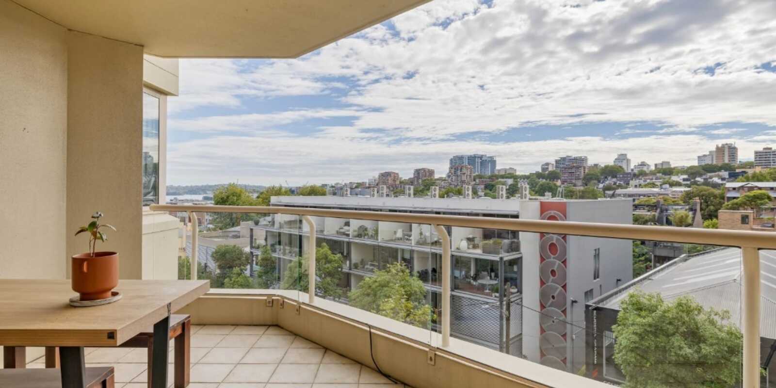 512/63 Crown Street Woolloomooloo 512/63 Crown Street Woolloomooloo