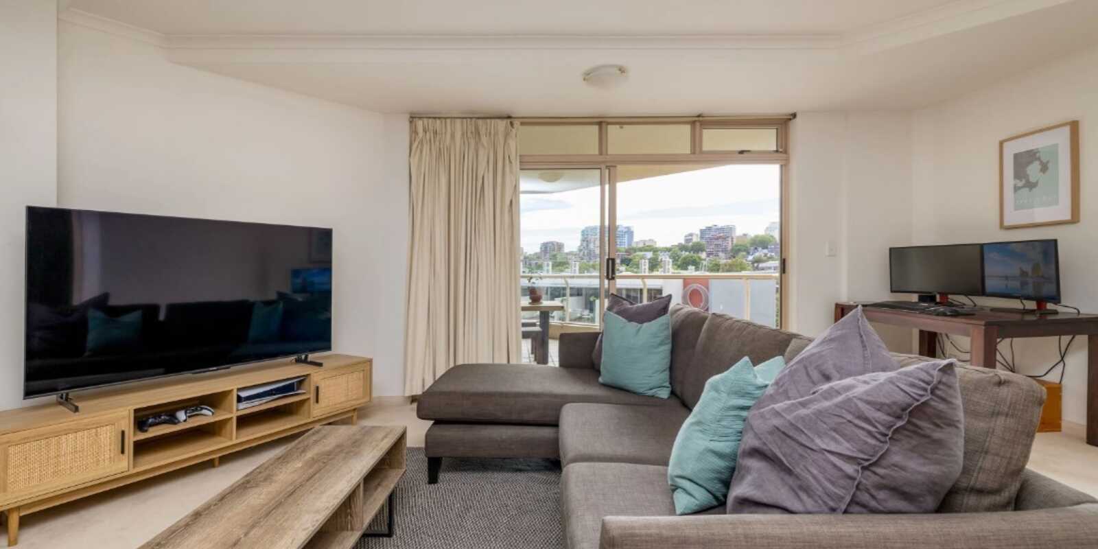 512/63 Crown Street Woolloomooloo 512/63 Crown Street Woolloomooloo