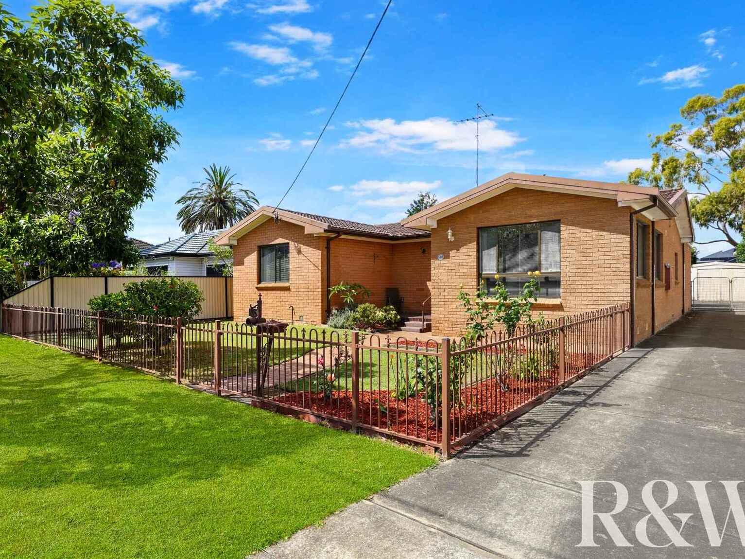106 Carpenter Street Colyton 106 Carpenter Street Colyton