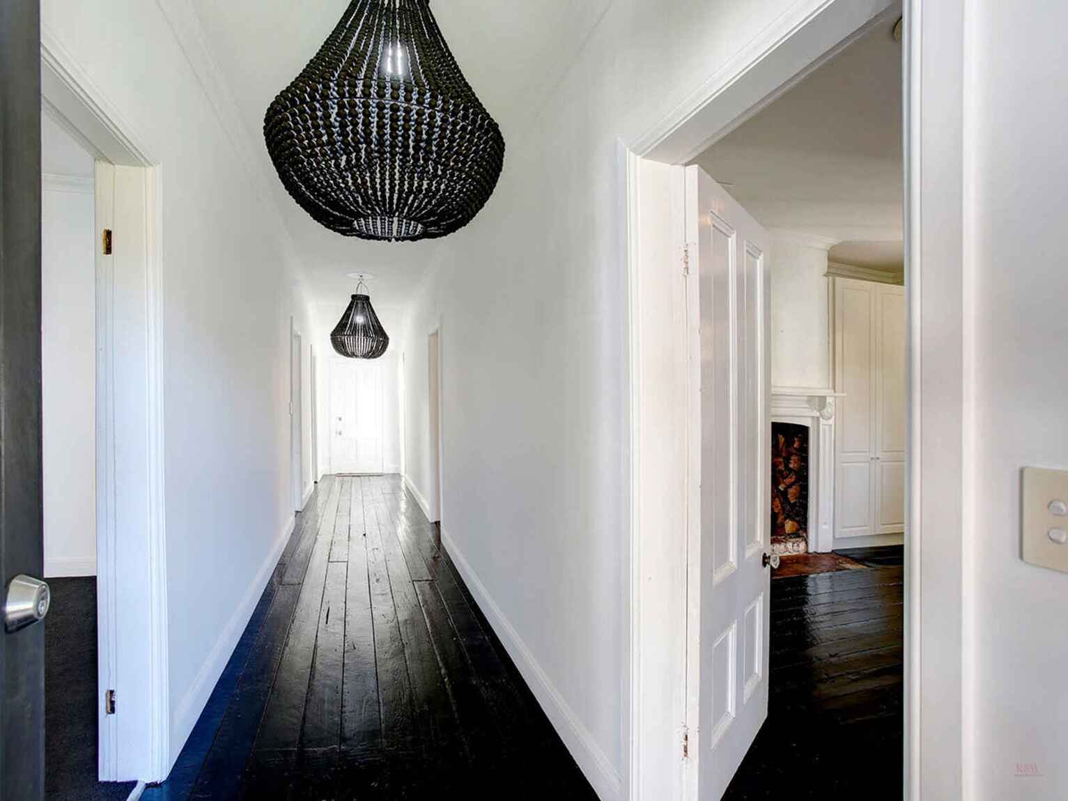 561-565 & 567 Argyle Street Moss Vale