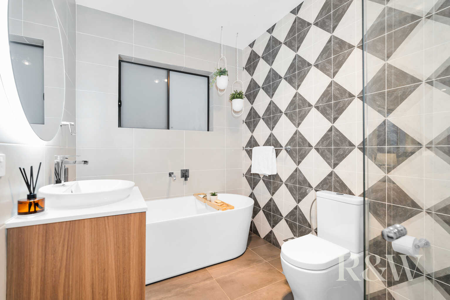 33 LETHBRIDGE ROAD Austral 33 LETHBRIDGE ROAD Austral