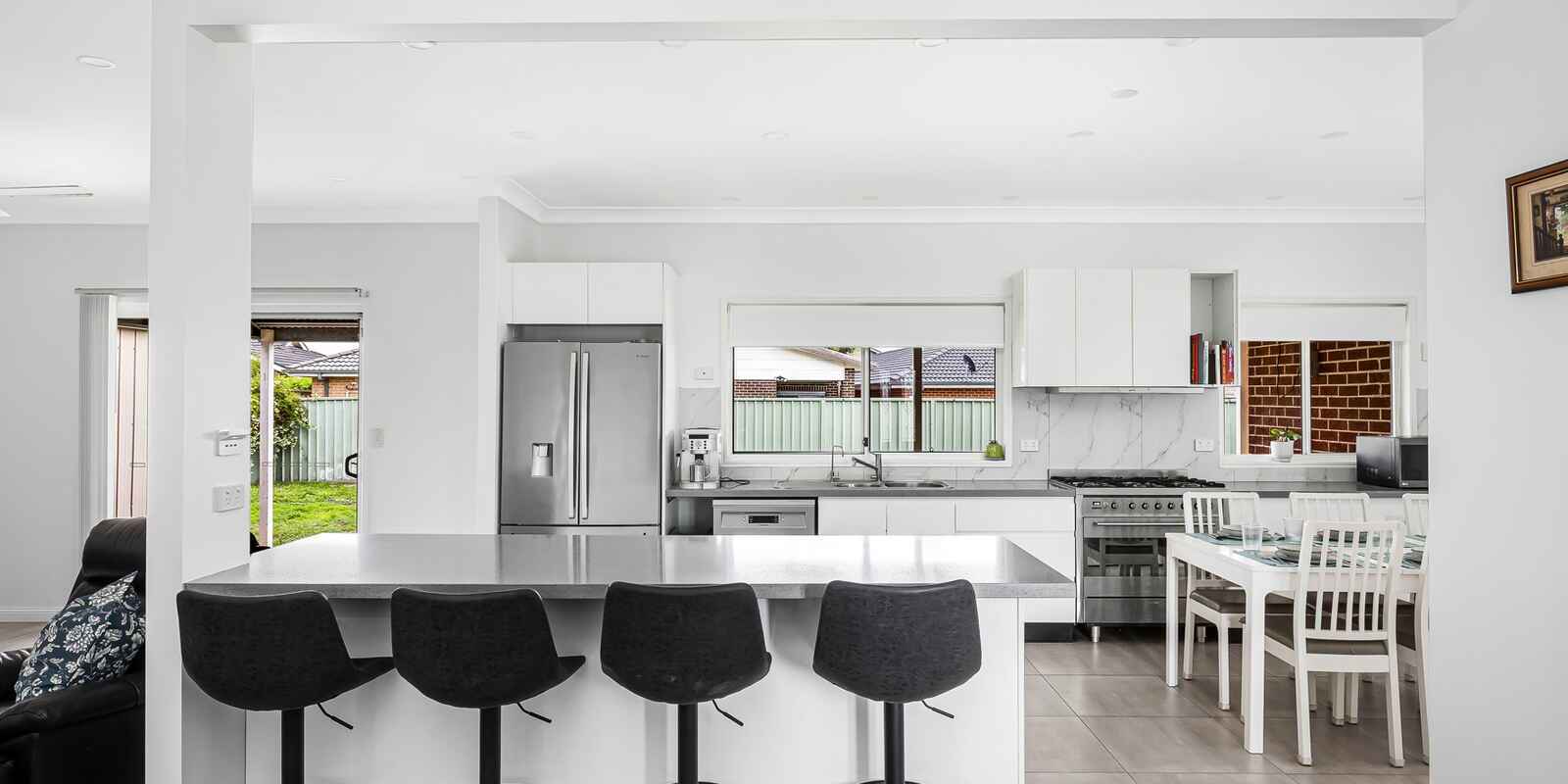 7 Hobson Place Plumpton