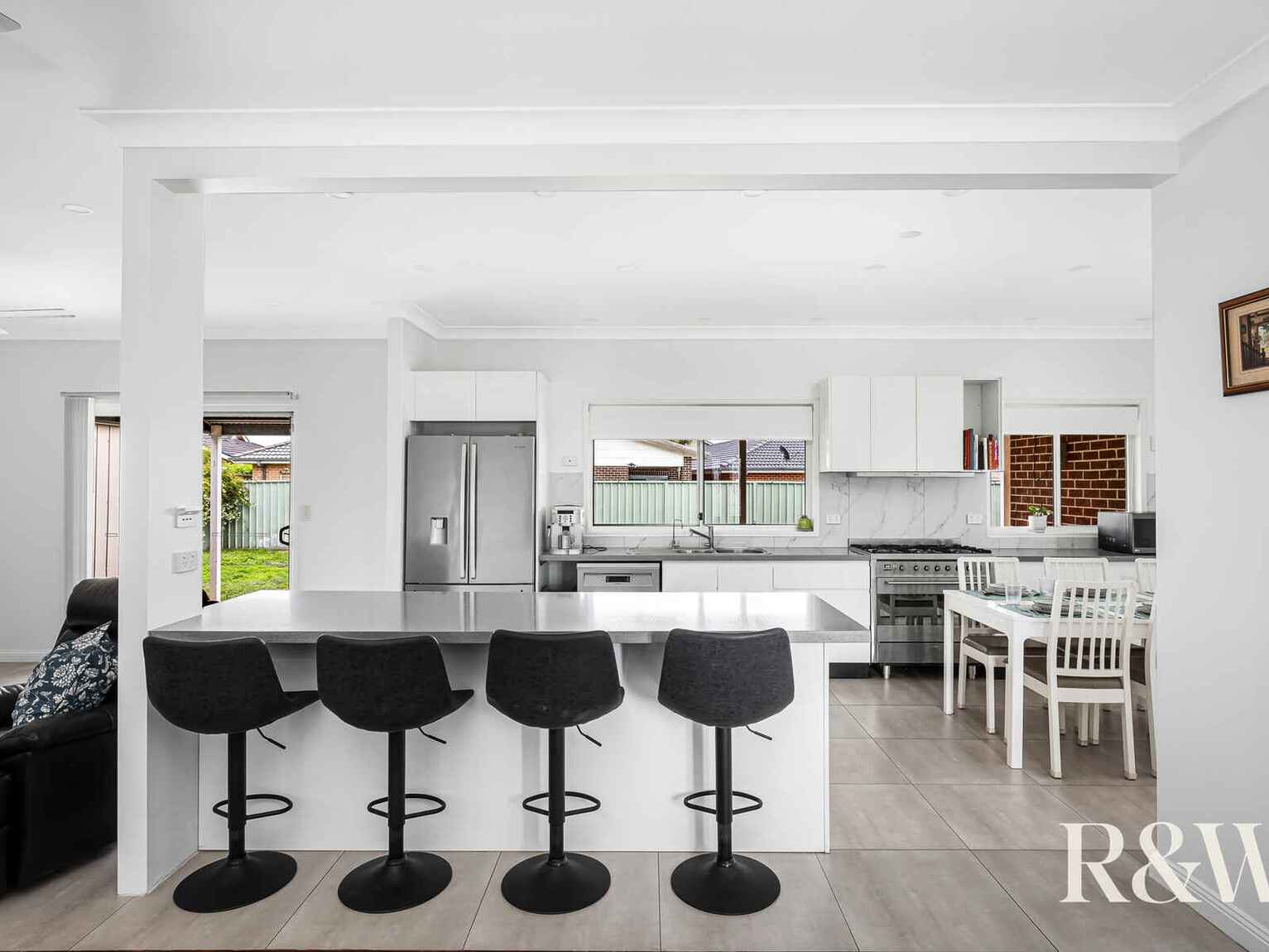 7 Hobson Place Plumpton