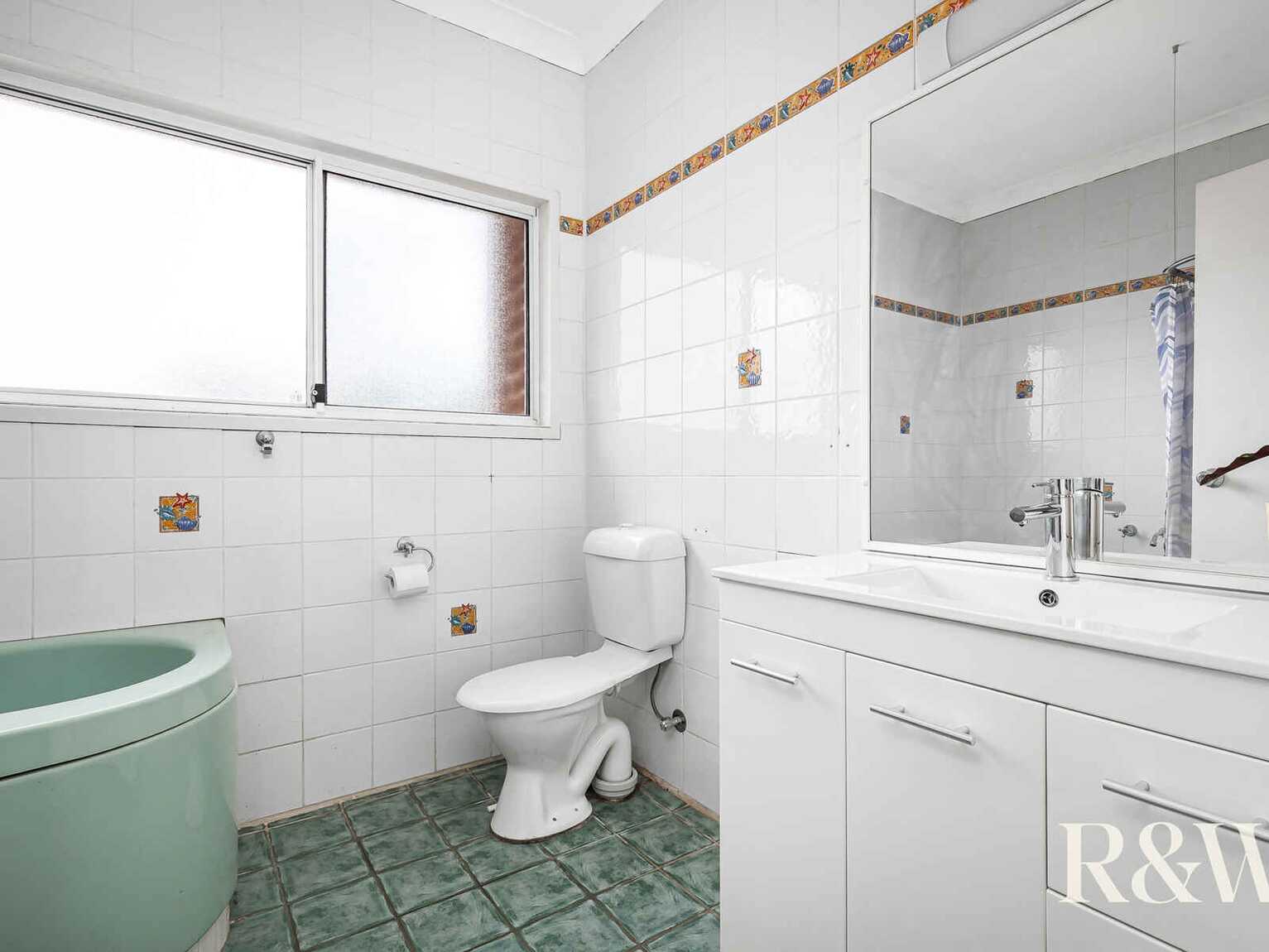 7 Hobson Place Plumpton