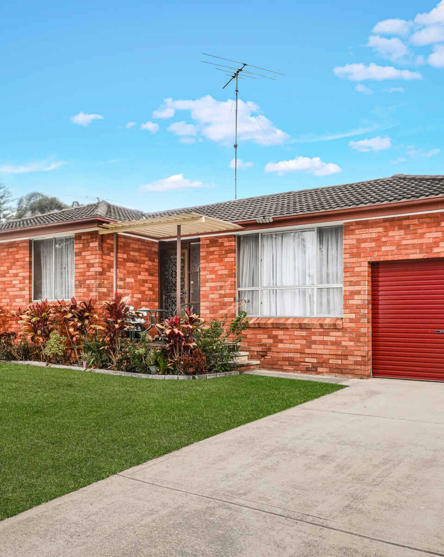 540 Luxford Road Shalvey, Shalvey - Thumbnail 2